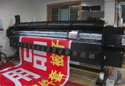  邓州喷绘广告分辨率是多少？